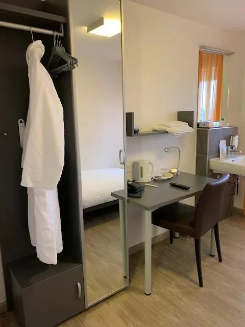 Simple By Hotel Du Commerce Basel 0*,  Switzerland
